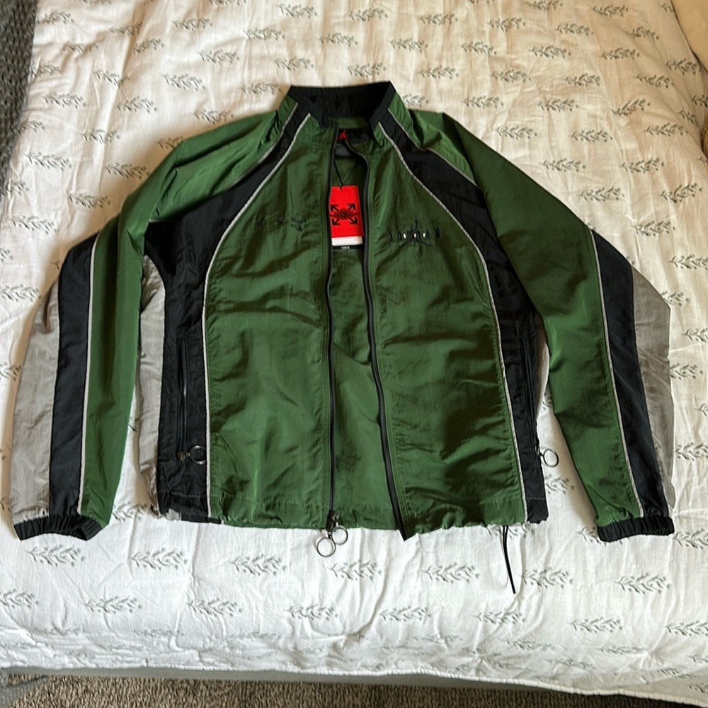 Jordan x Off White Track Jacket Men’s Size Small CV3502-361